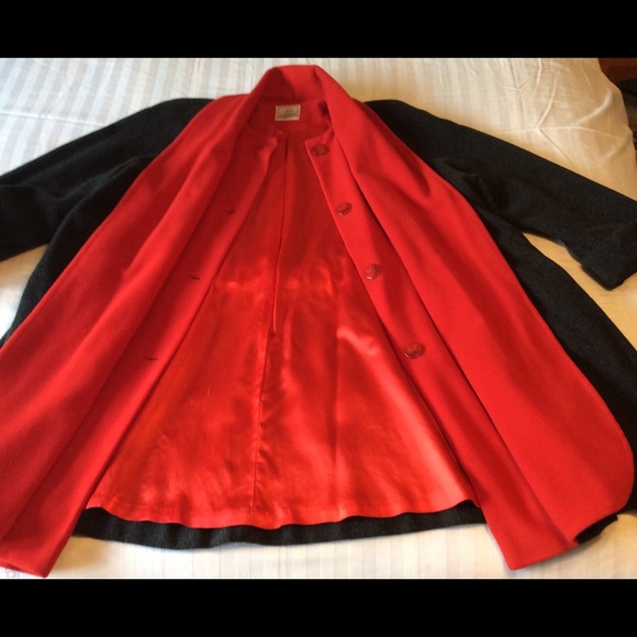 Dynamic Winter Coat Designed by LINDA RICHARDS - Picture 3 of 9